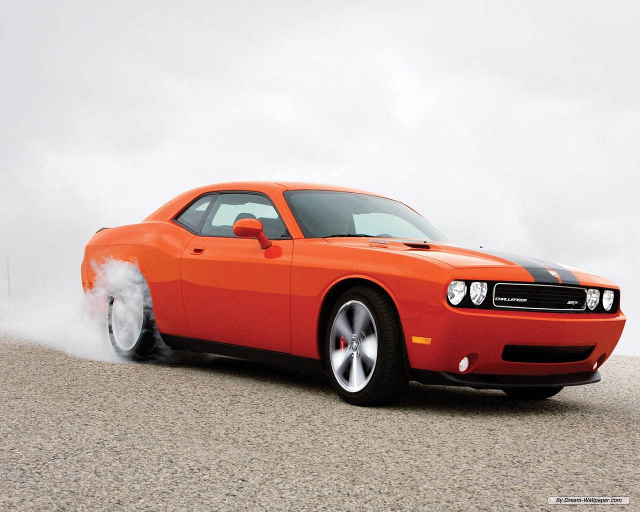 Free Auto Wallpaper - Dodge Challenger Srt8 , HD Wallpaper & Backgrounds