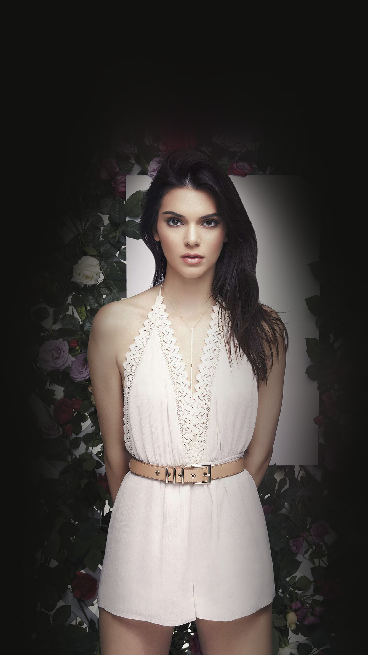 Hj90 Kendall Jenner Flower Dark - Kendall Jenner Wallpaper Iphone , HD Wallpaper & Backgrounds