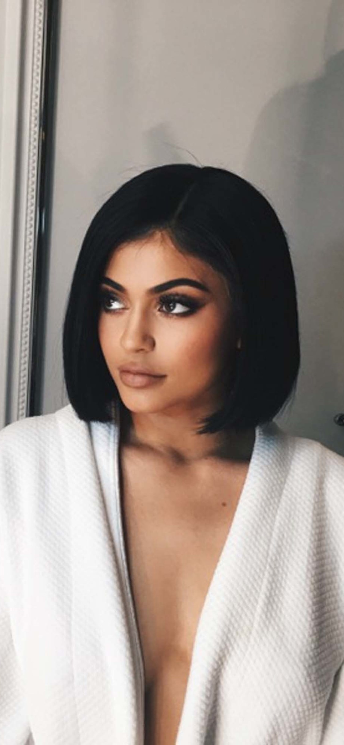 Kylie Jenner Short Black Hair 2017 - Kylie Jenner Black Short Hair , HD Wallpaper & Backgrounds