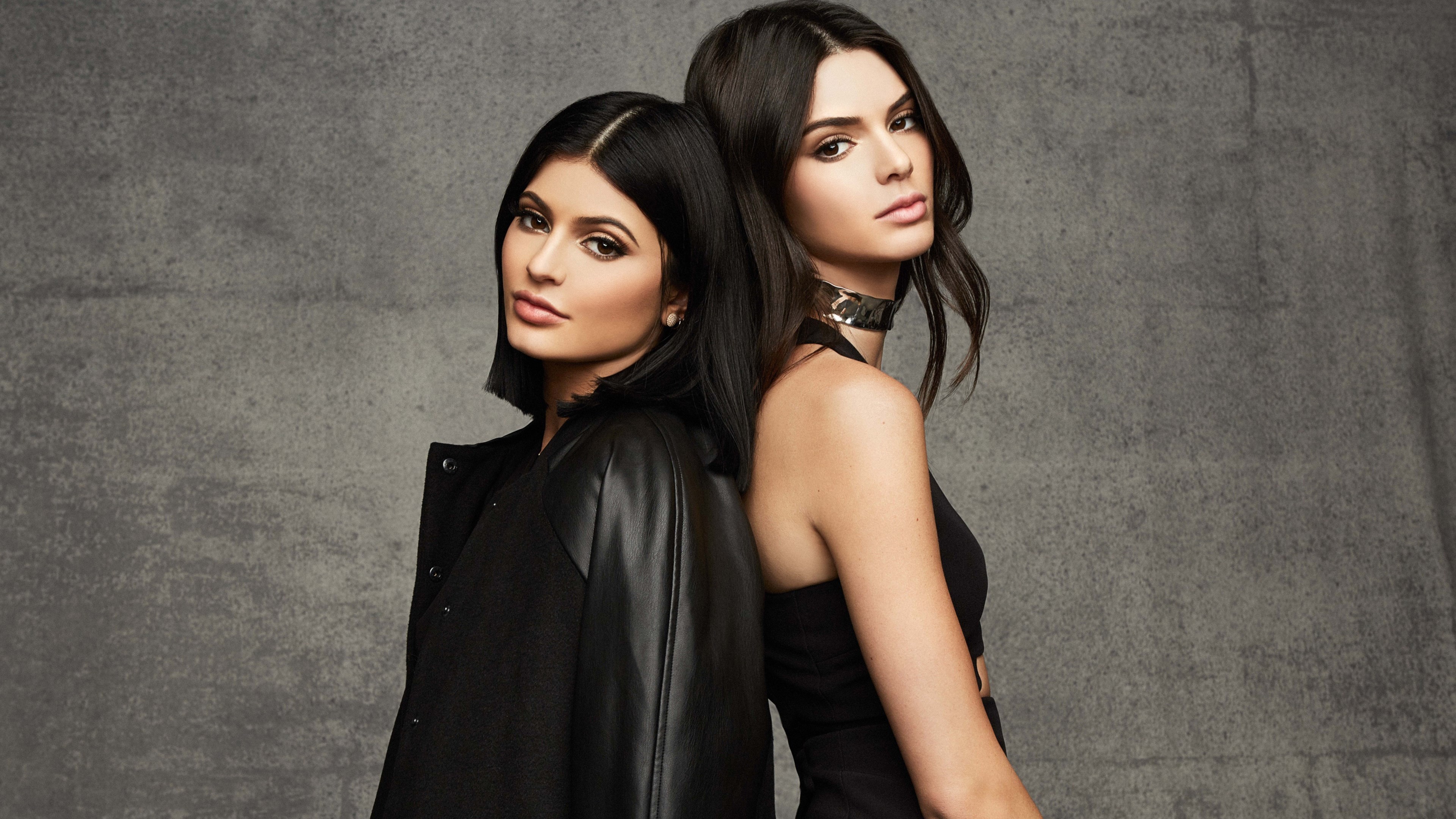 Download This Wallpaper - Kendall And Kylie 2016 , HD Wallpaper & Backgrounds