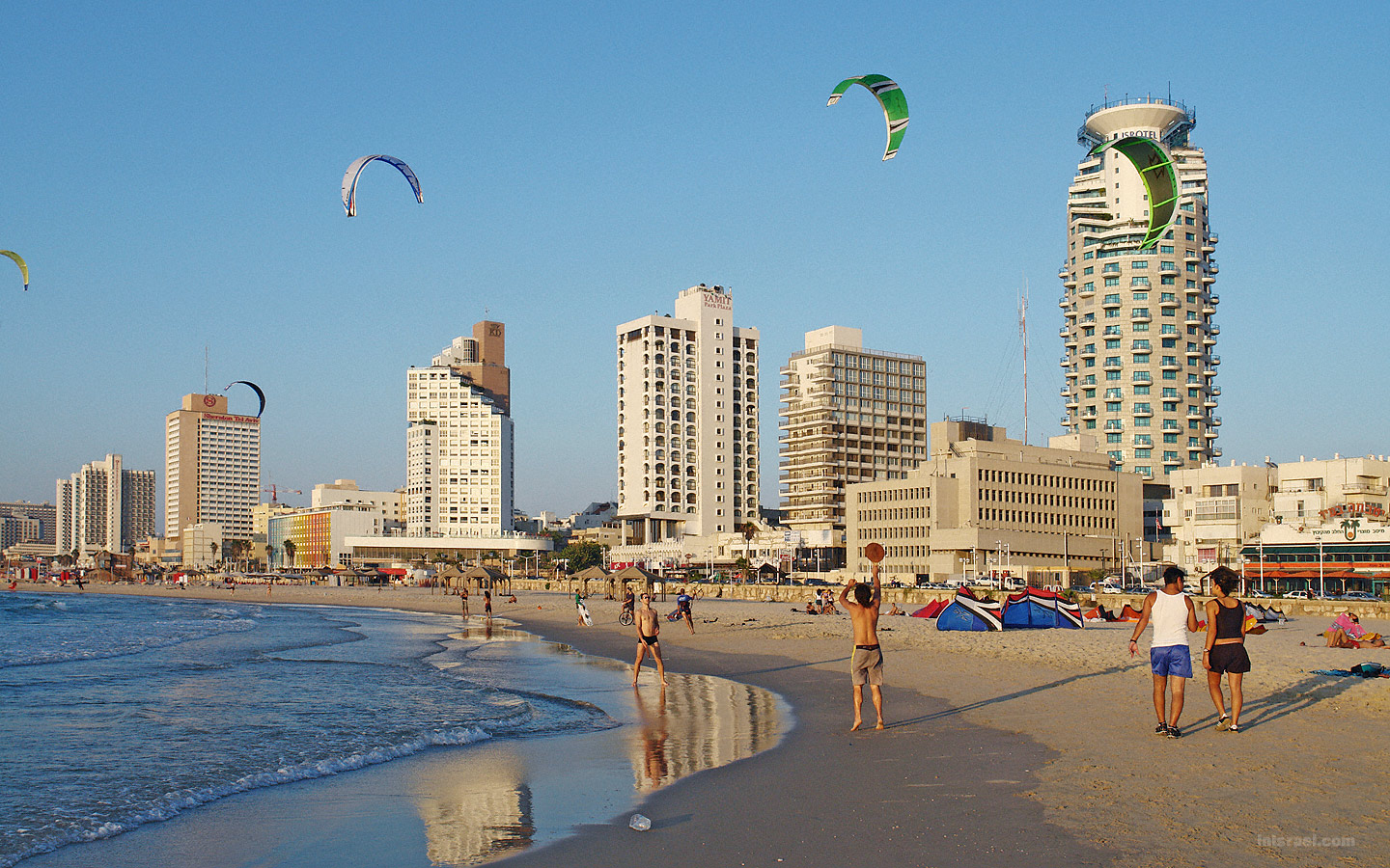 Tel Aviv - Desktop Wallpaper - Israel City Tel Aviv , HD Wallpaper & Backgrounds