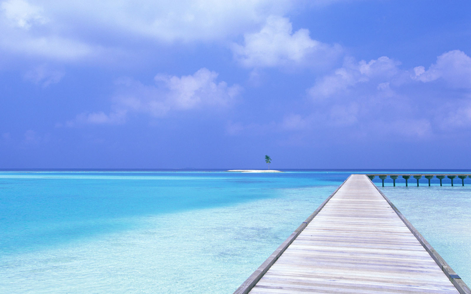 Maldives Wallpapers, Maldives Desktop Wallpapers, Maldives - Sky Blue , HD Wallpaper & Backgrounds