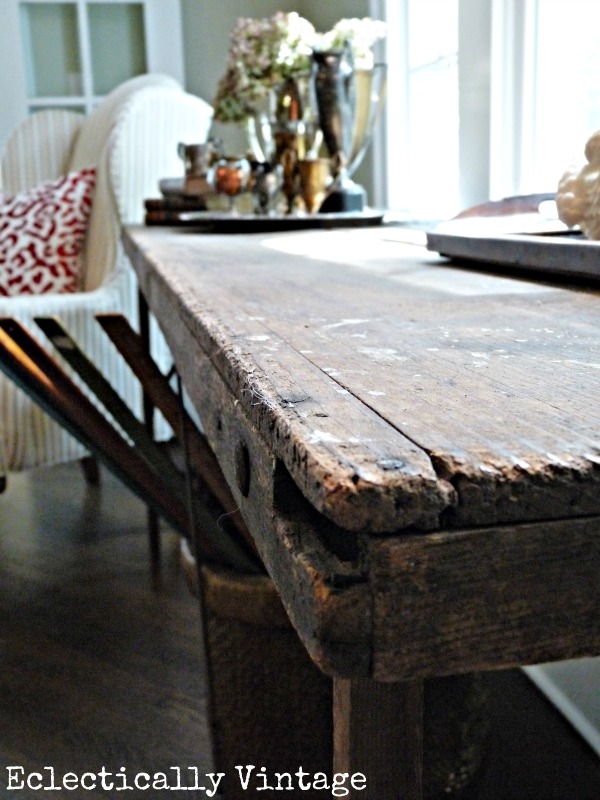 Fab Friday Finds Ode To An Antique Wallpaper Pasting - Kitchen & Dining Room Table , HD Wallpaper & Backgrounds