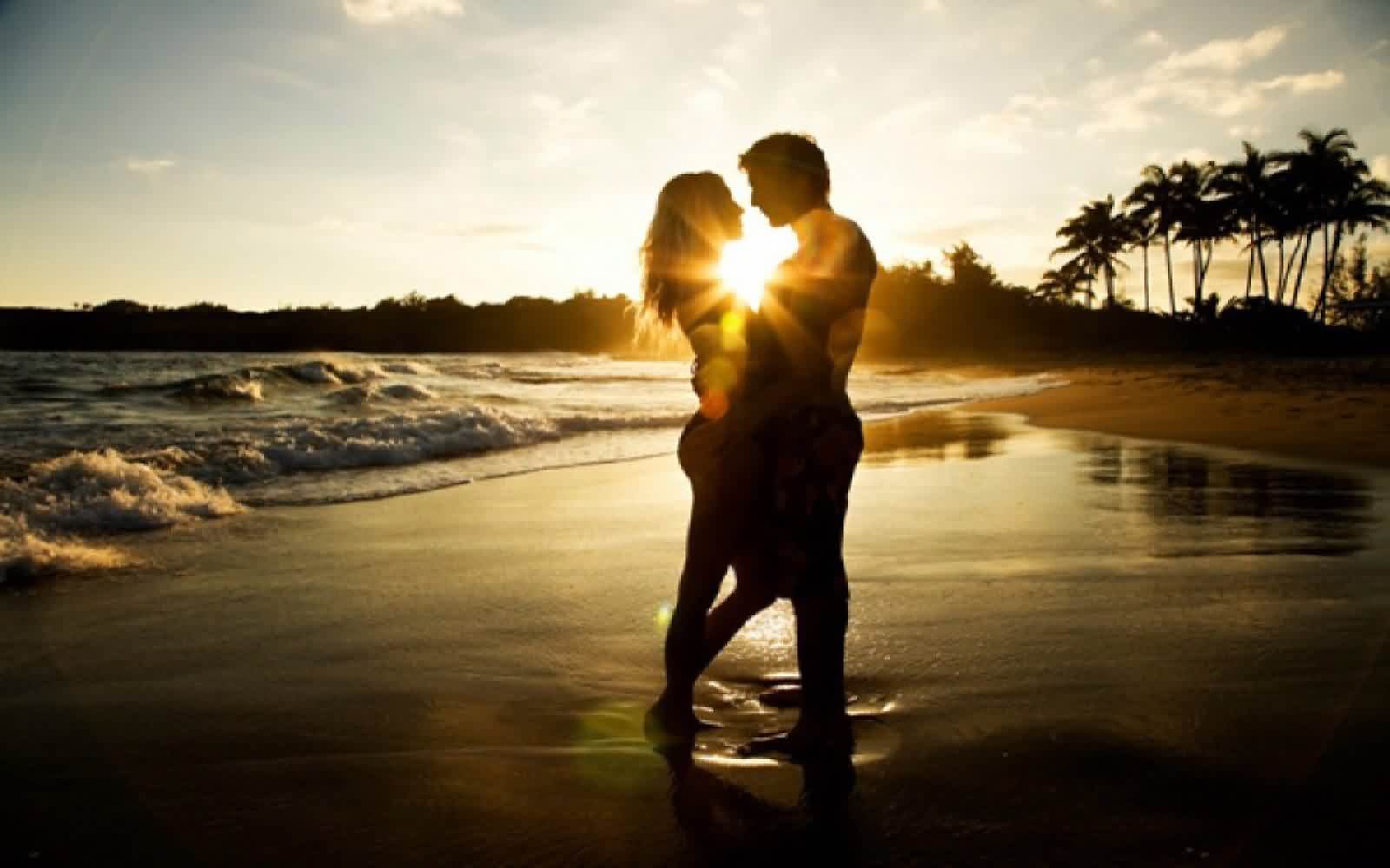 High Definition Collection - Couple On A Beach , HD Wallpaper & Backgrounds