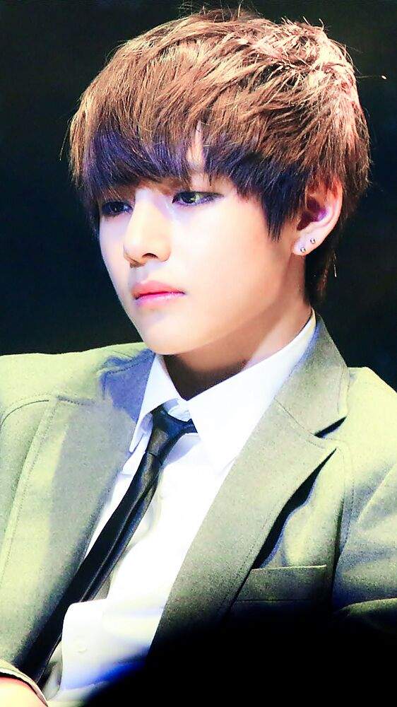 Taehyung - V Bts So Handsome , HD Wallpaper & Backgrounds