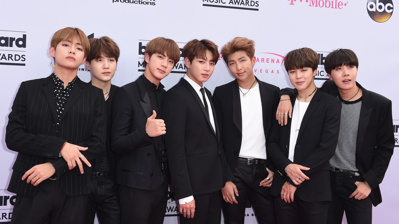 Download Bts Interview 2018, Bts Jokes Wallpaper - Laptop Wallpaper Bts 2018 , HD Wallpaper & Backgrounds