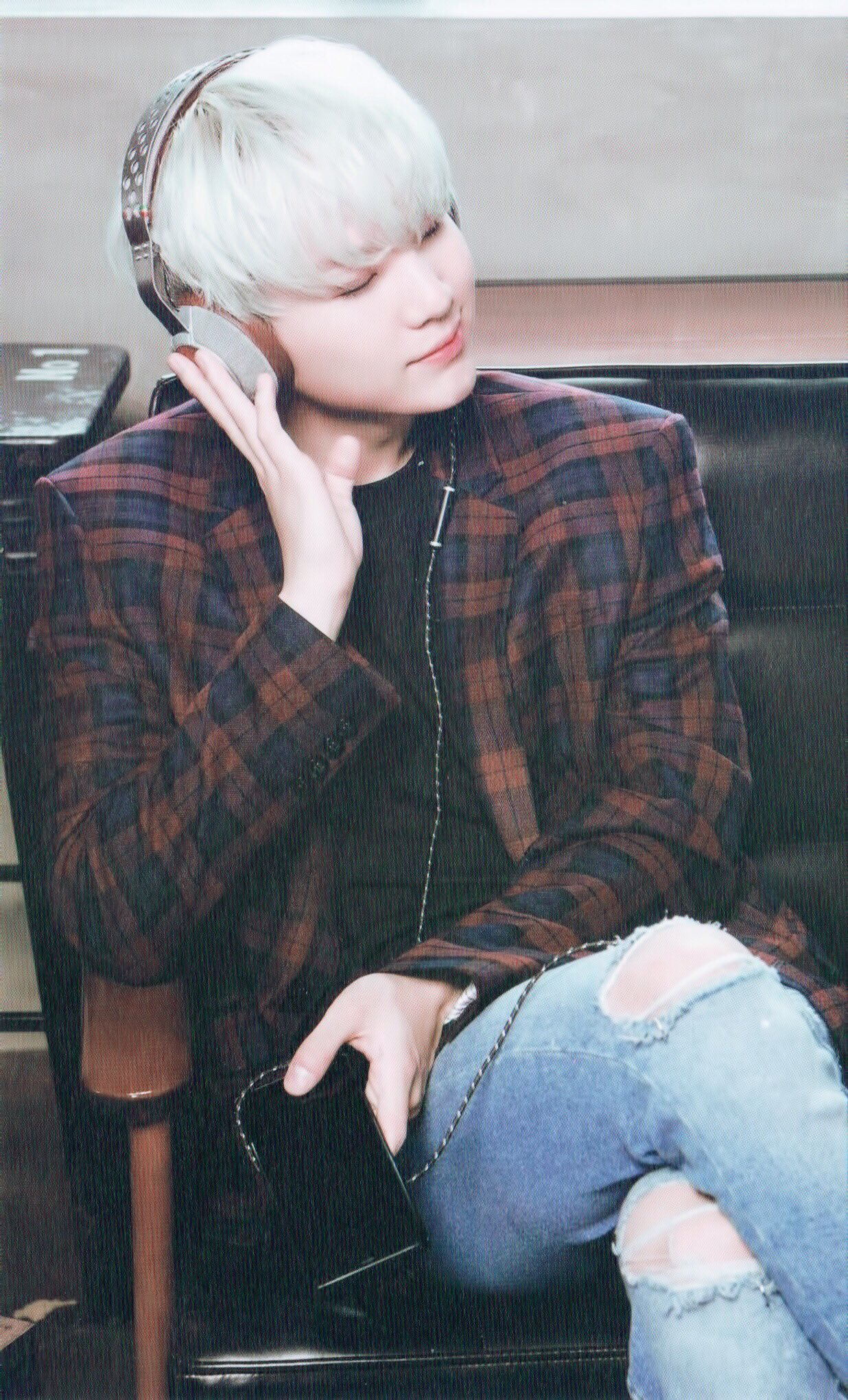 Min Yoongi Wallpaper - Mediheal Bts Photoshoot Suga , HD Wallpaper & Backgrounds