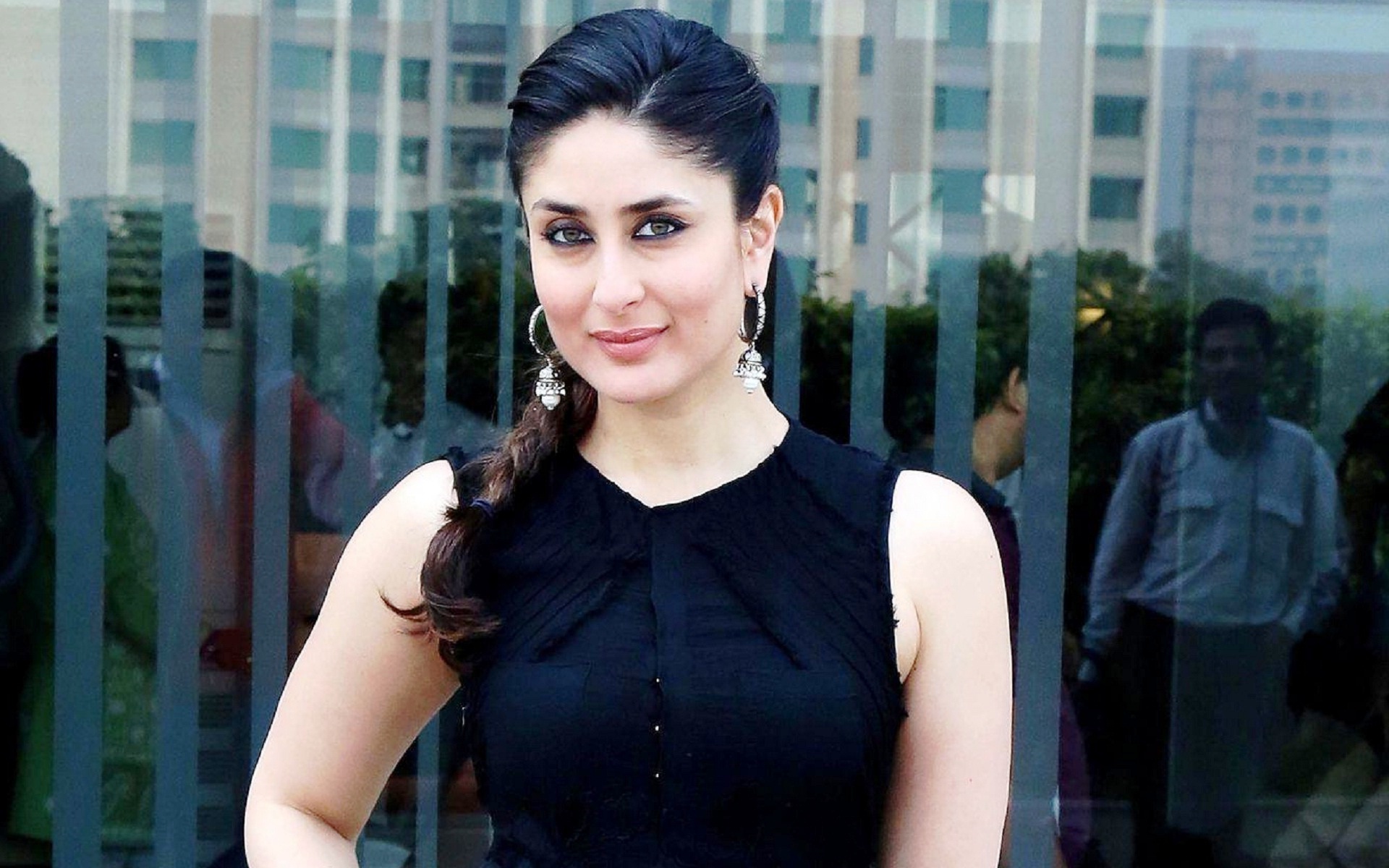 Kareena Kapoor 4k Full Hd Wallpapers - Kareena Kapoor Hd 4k , HD Wallpaper & Backgrounds