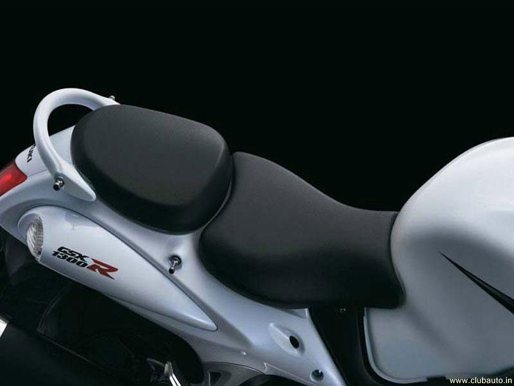 Suzuki Hayabusa - Scooter , HD Wallpaper & Backgrounds