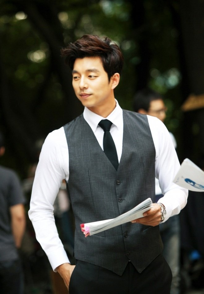 Gong Yooimage - Korean Actor Gong Yoo , HD Wallpaper & Backgrounds