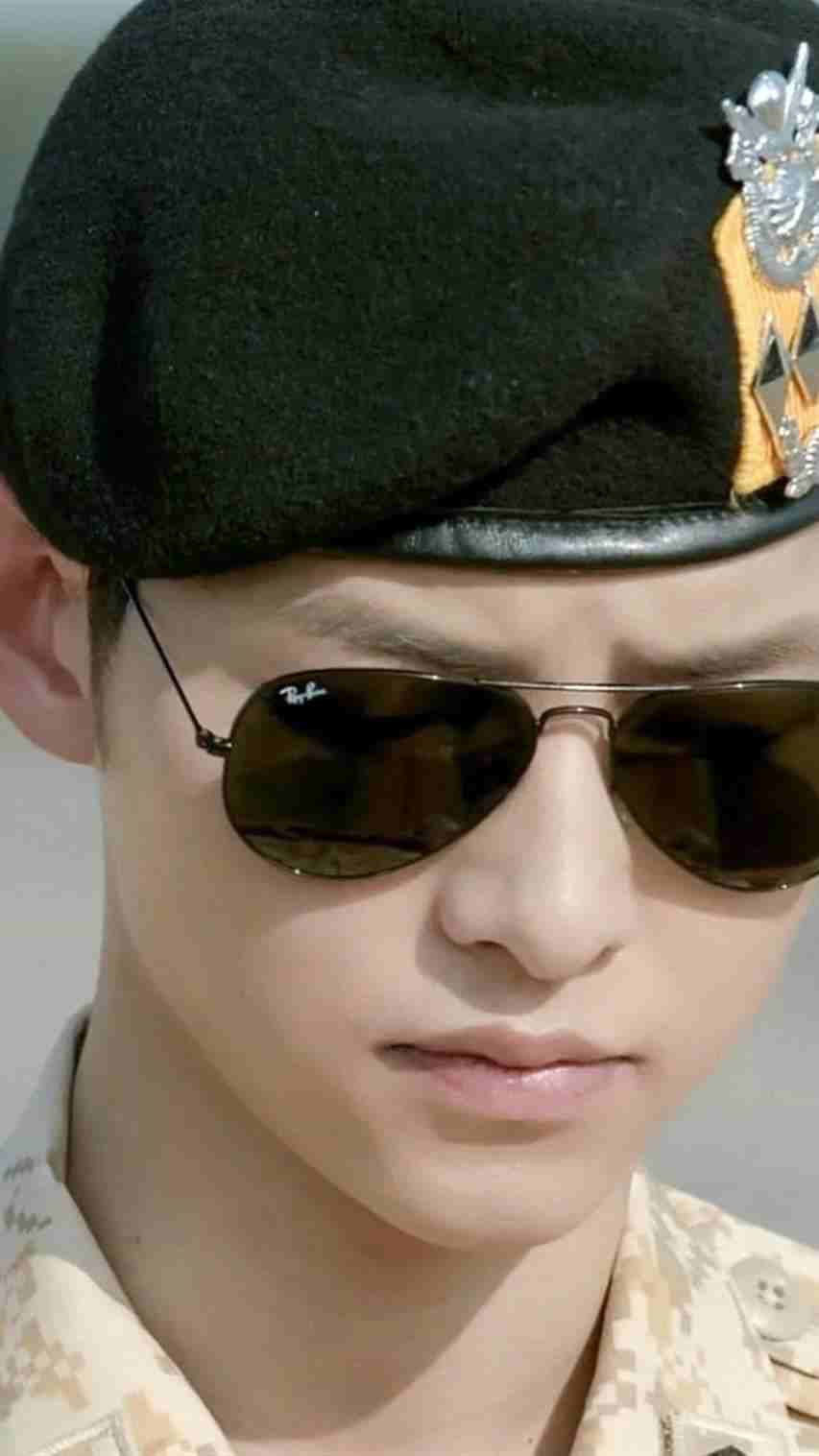 Song - Descendants The Sun Wallpaper Song Joongki , HD Wallpaper & Backgrounds