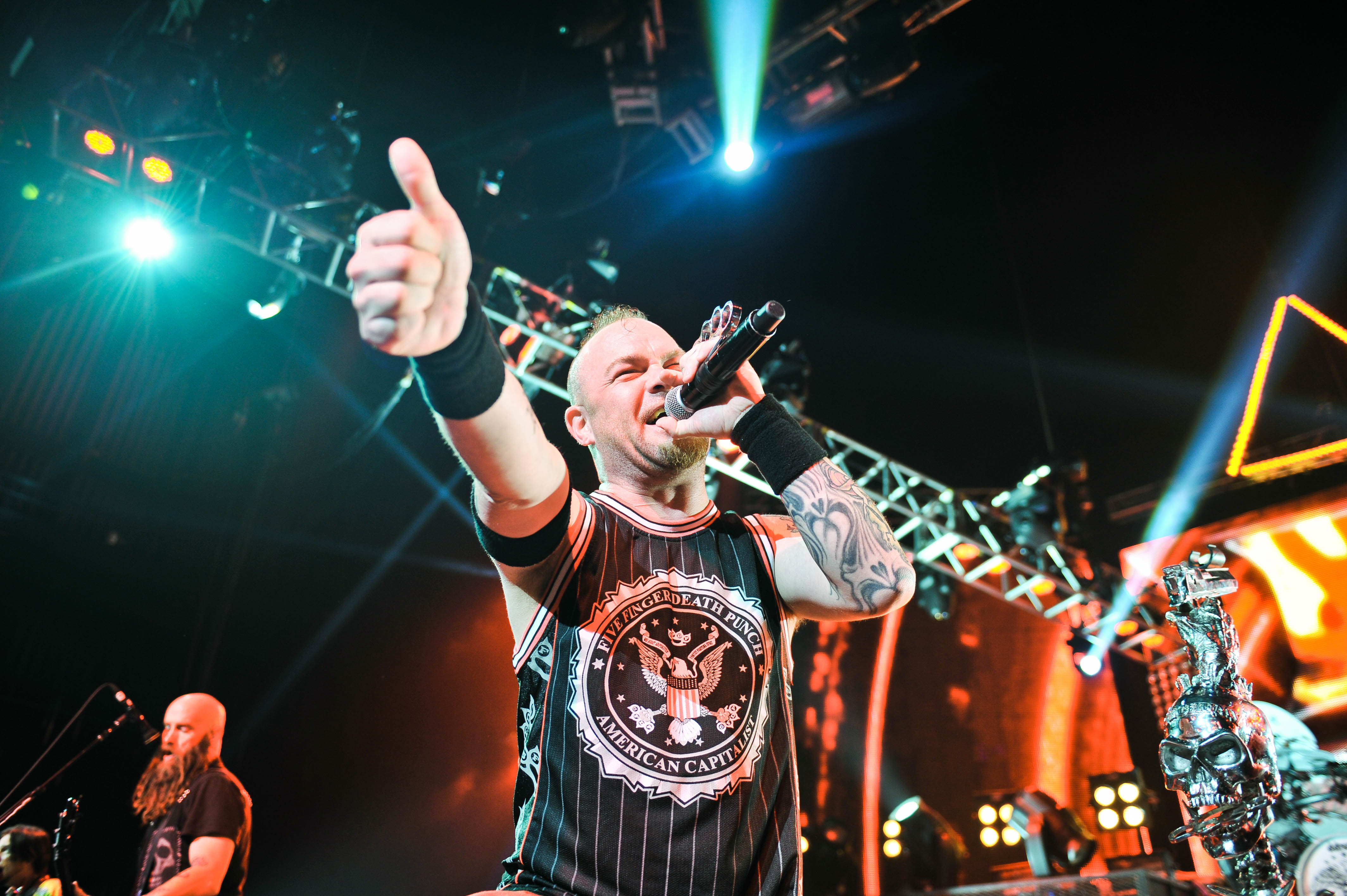 Five Finger Death Punch Wallpapers Pc - 5fdp , HD Wallpaper & Backgrounds