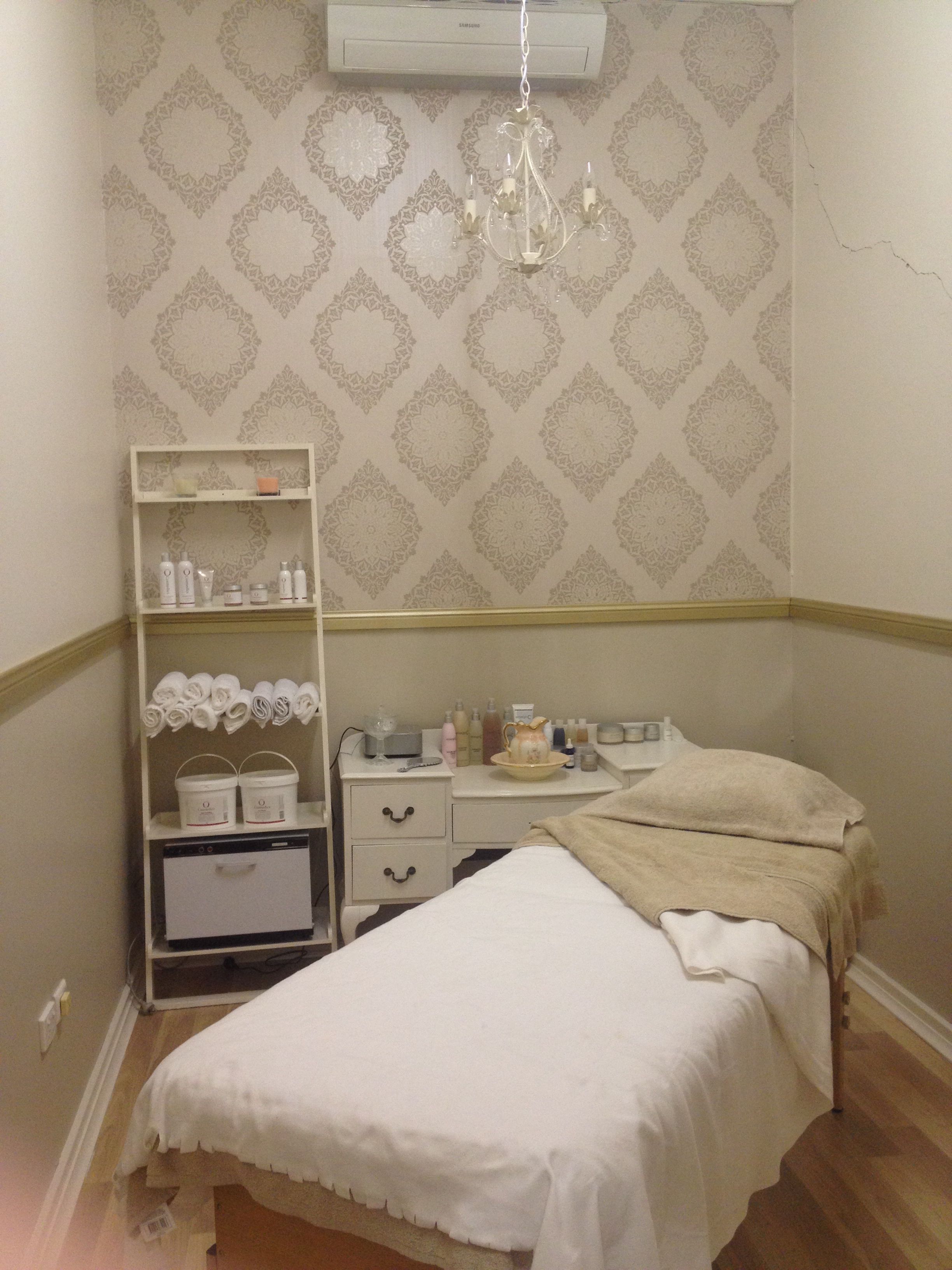 Glamour Beauty Facial Treatment Massage Relaxation - Home Beauty Salon Designs , HD Wallpaper & Backgrounds