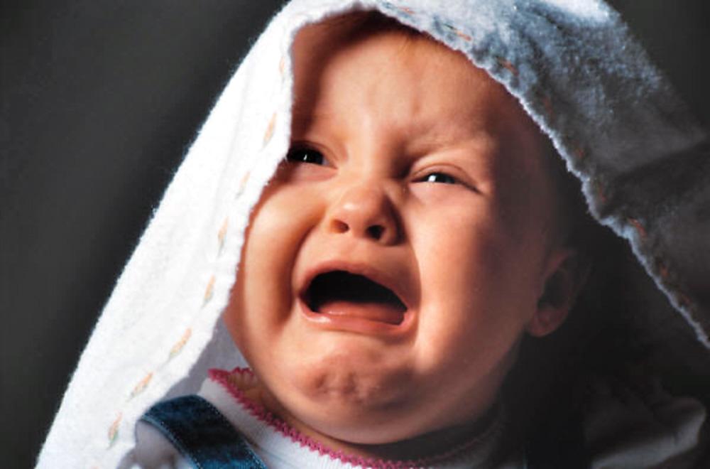 Crying Baby Images And Wallpaper - Beautiful Baby Crying , HD Wallpaper & Backgrounds