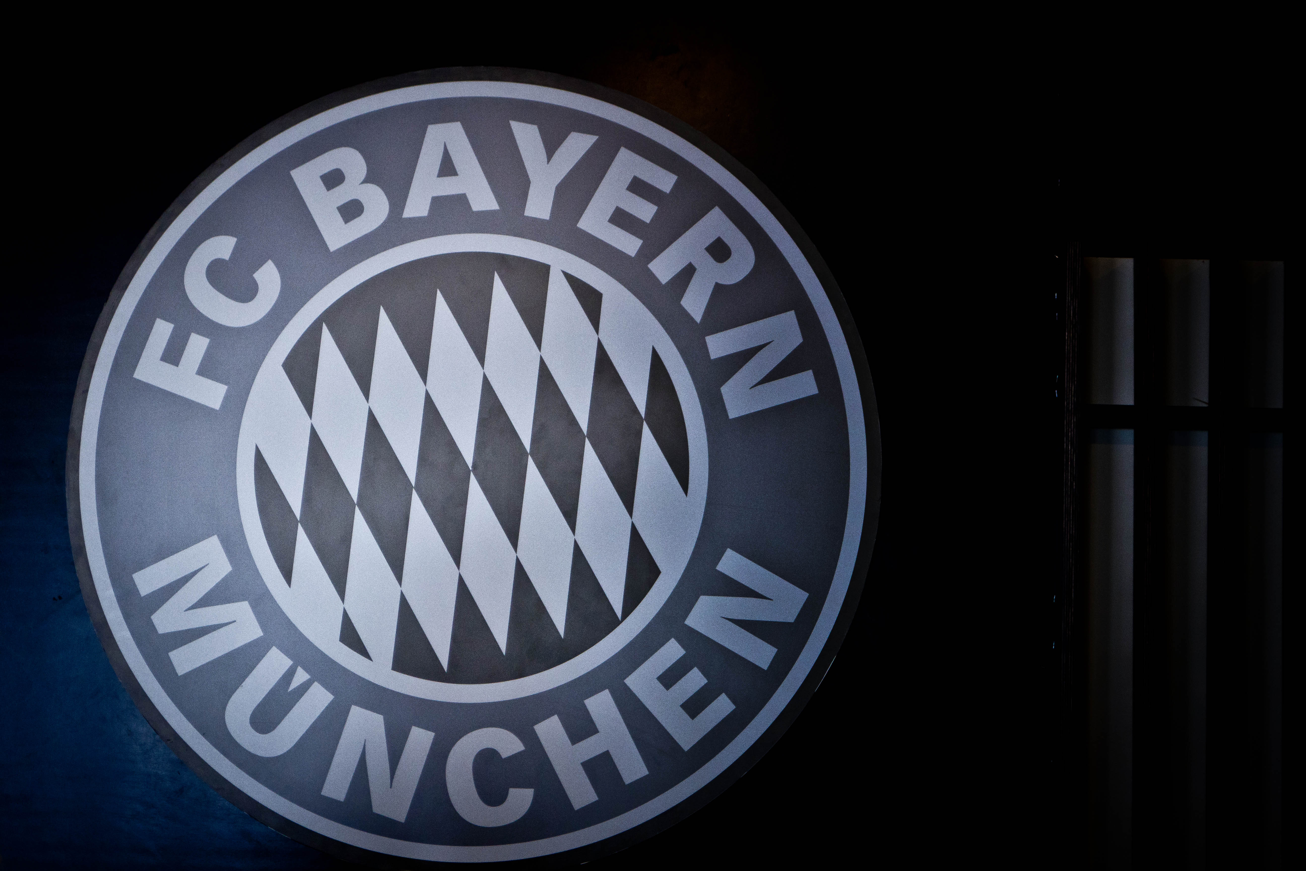 Bayern Munich Wallpaper - Logo Bayern Munchen Hd , HD Wallpaper & Backgrounds