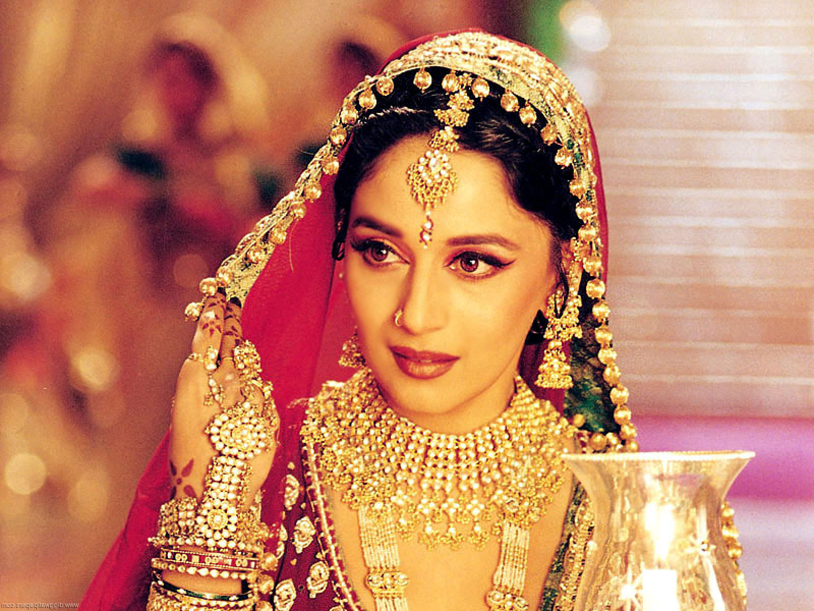 Madhuri Dixit Hd Wallpapers , HD Wallpaper & Backgrounds