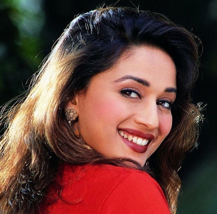 Here Are 20 Beautiful And Hot Photos Of Popular Bollywood - Madhuri Dixit , HD Wallpaper & Backgrounds