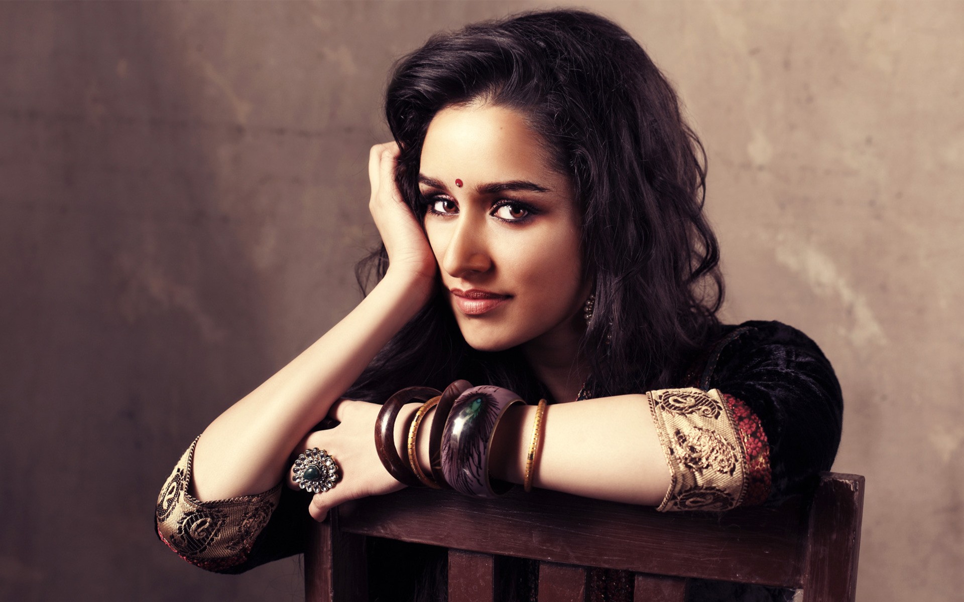 Shraddha Kapoor Hd Wallpapers For Mobile - Shraddha Kapoor Ek Villain , HD Wallpaper & Backgrounds