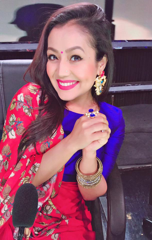 Neha Kakkar Hot Spicy Pictures Downloads Hd Pics - Neha Kakkar Pic New , HD Wallpaper & Backgrounds