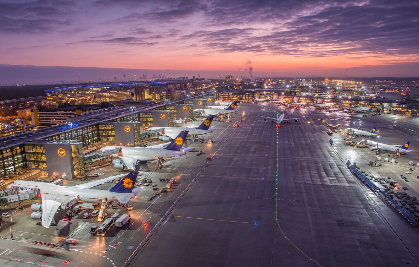 Frankfurt airport fra