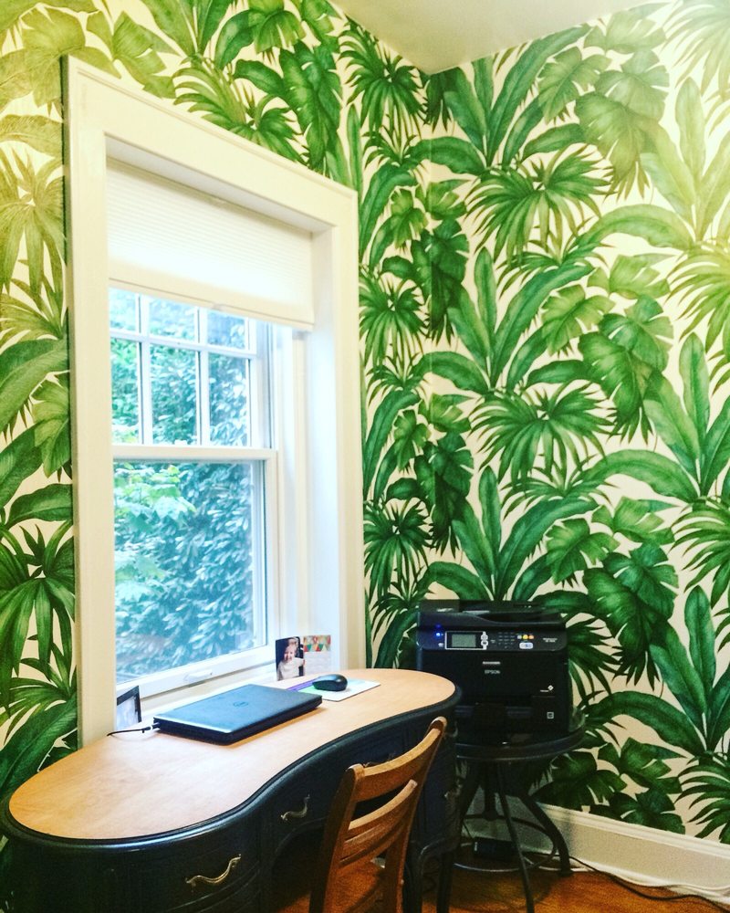 Photo Of Manolo Walls - Versace Wallpaper Green , HD Wallpaper & Backgrounds