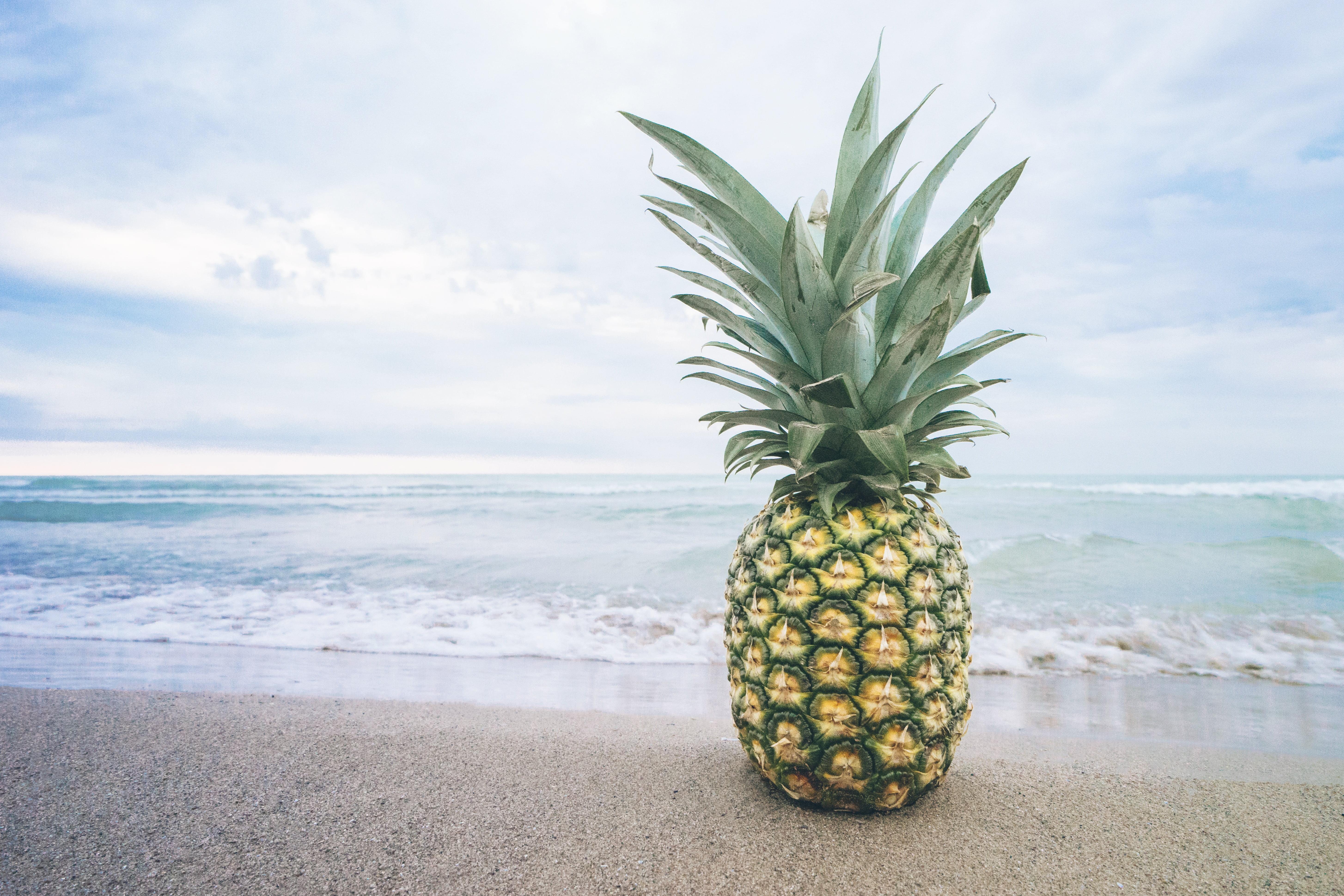 Pineapple Wallpaper Hd - Pineapple Ocean , HD Wallpaper & Backgrounds