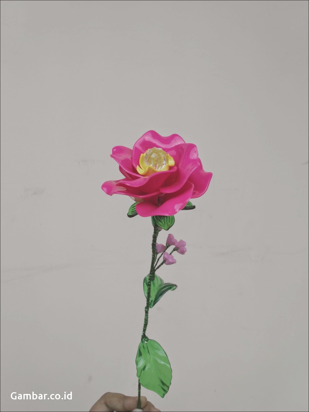 Wallpaper Bunga Mawar Pink - Artificial Flower , HD Wallpaper & Backgrounds