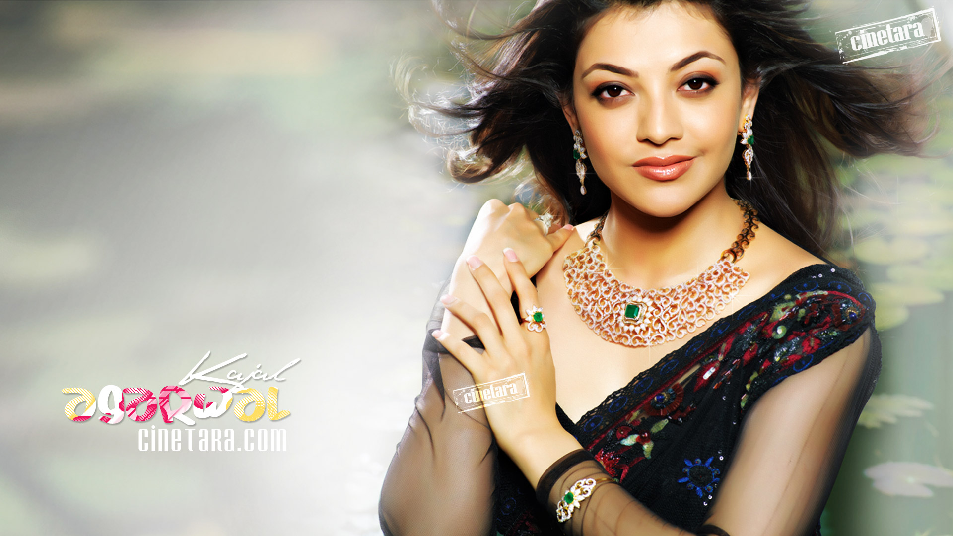Tamil Actress Wallpapers Hd - Kajol In Mass Dhanush Movie , HD Wallpaper & Backgrounds