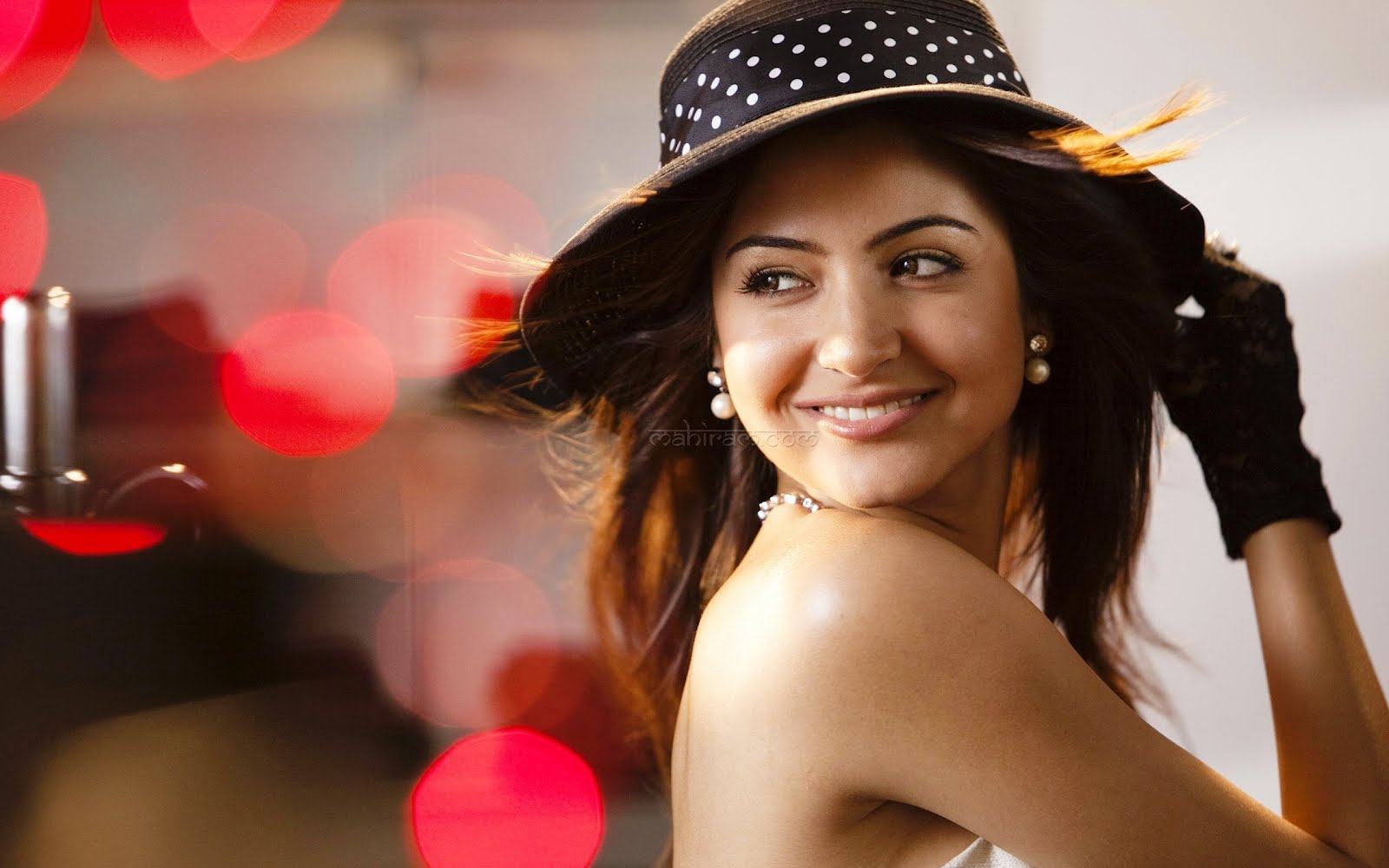 Wallpapers For Bollywood Actress Group - Anushka Sharma , HD Wallpaper & Backgrounds