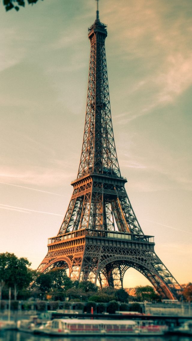 Eiffel Tower Hd Wallpaper For Iphone 5 Hd Best Background - Eiffel Tower , HD Wallpaper & Backgrounds