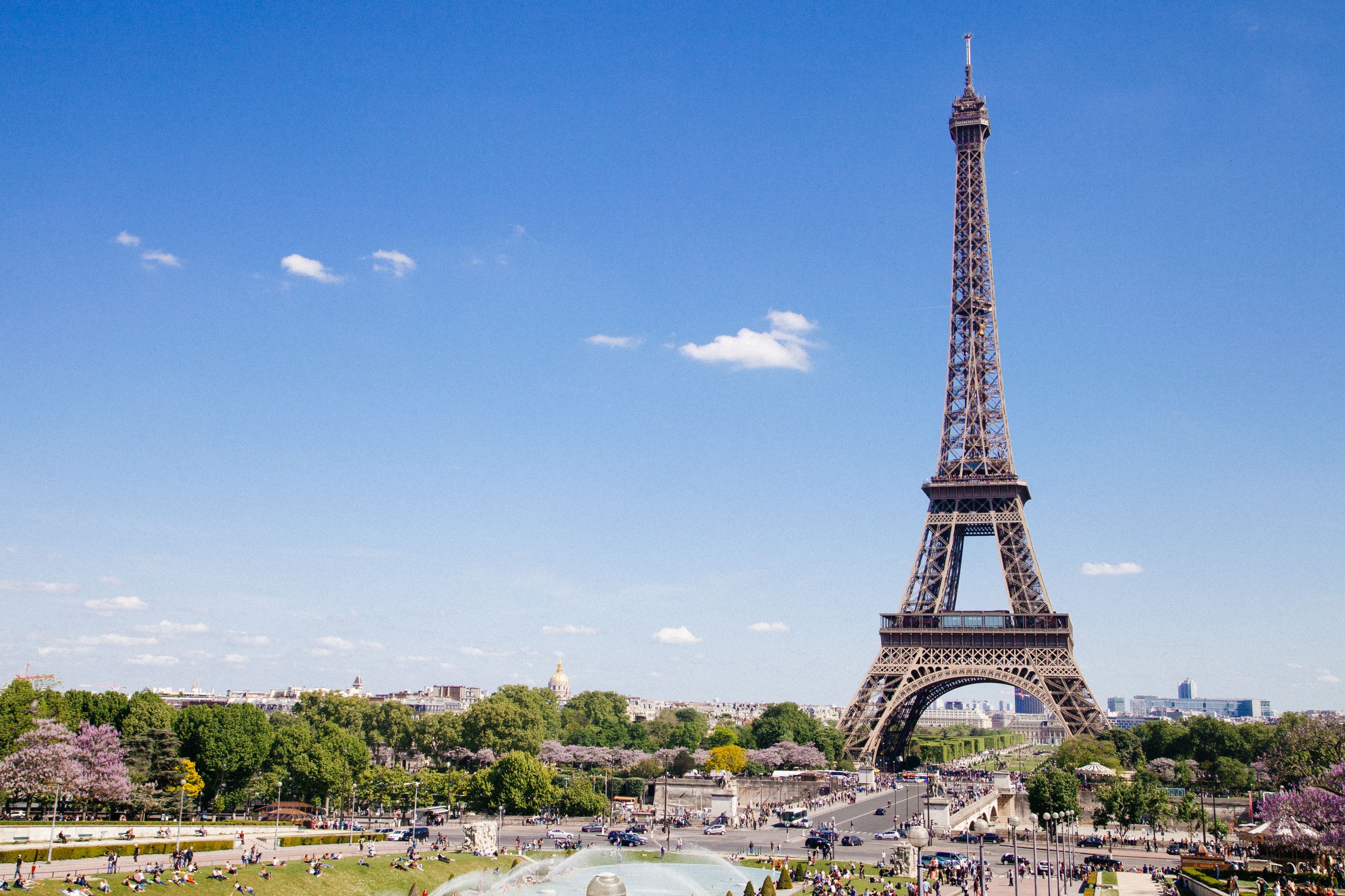 Beneath The Eiffel Tower Wallpaper - Eiffel Tower Vs Blackpool Tower , HD Wallpaper & Backgrounds