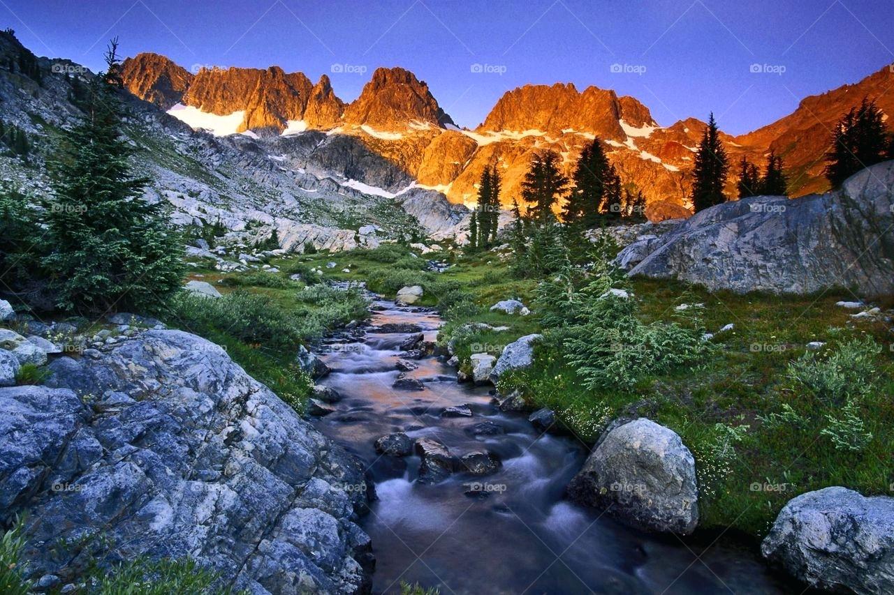 Love Natural Wallpaper Love - Stream In Mountains , HD Wallpaper & Backgrounds