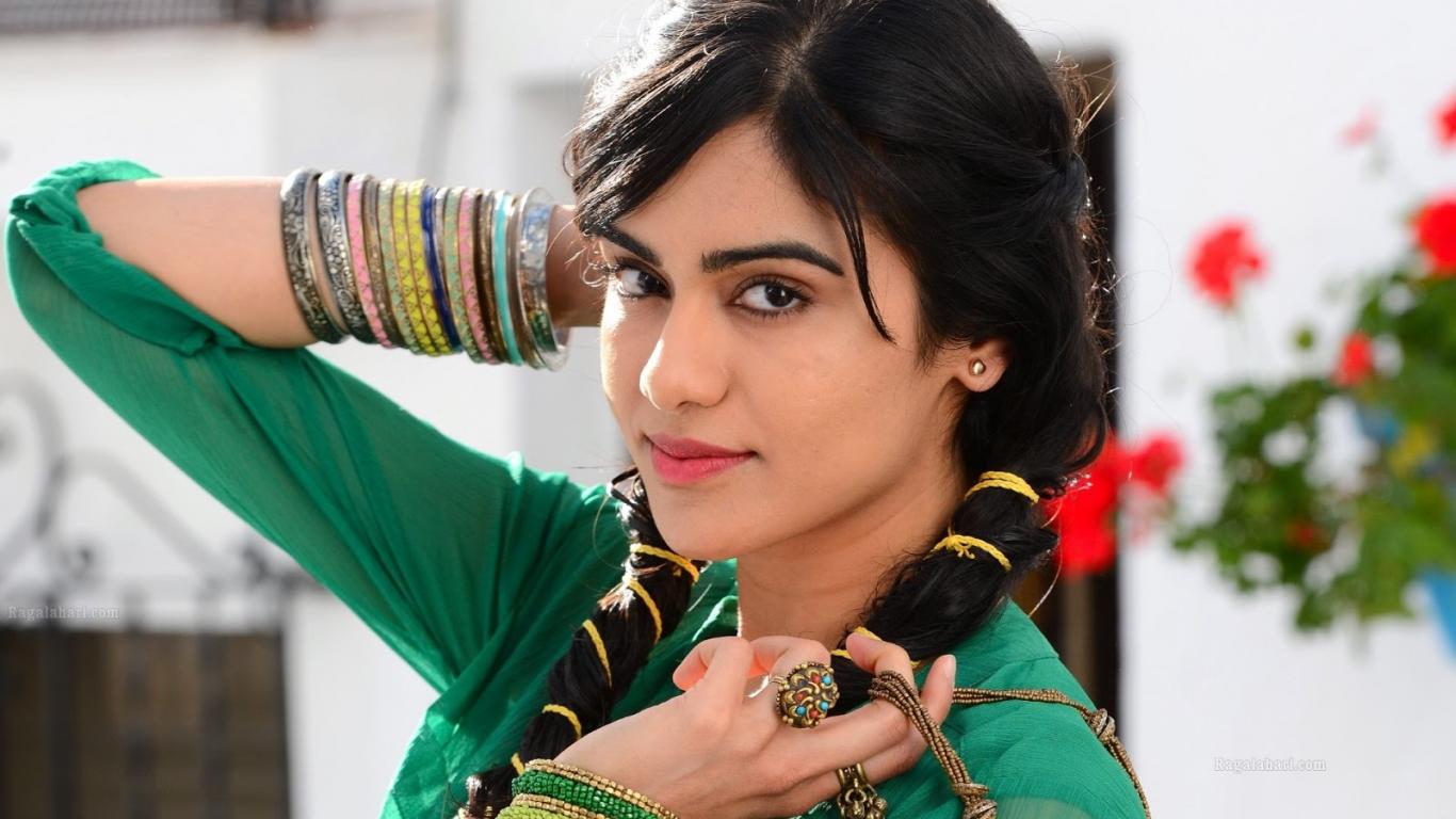 Adah Sharma , HD Wallpaper & Backgrounds