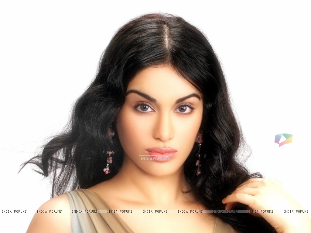 Adah Sharma Size - Actress Adah Sharma Phone , HD Wallpaper & Backgrounds