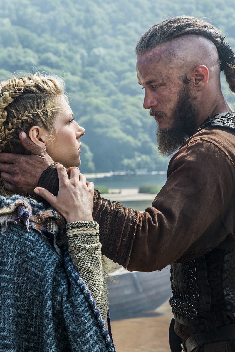 Wallpaper Vikings, Historical Drama, Travis Fimmel, - Vikings Ragnar And Lagertha , HD Wallpaper & Backgrounds