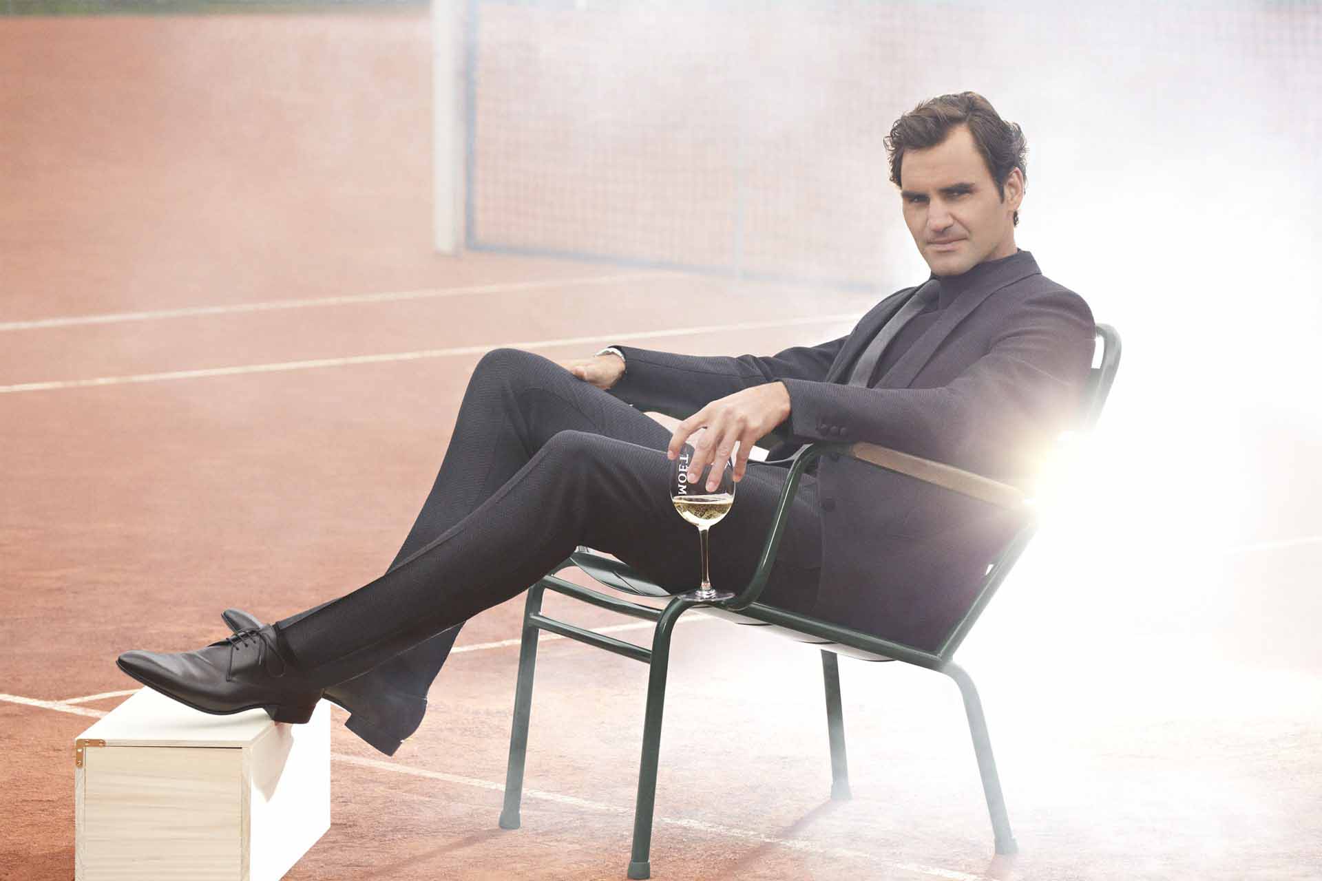 Roger Federer Sitting On A Chair High Definition Wallpapers - Roger Federer , HD Wallpaper & Backgrounds