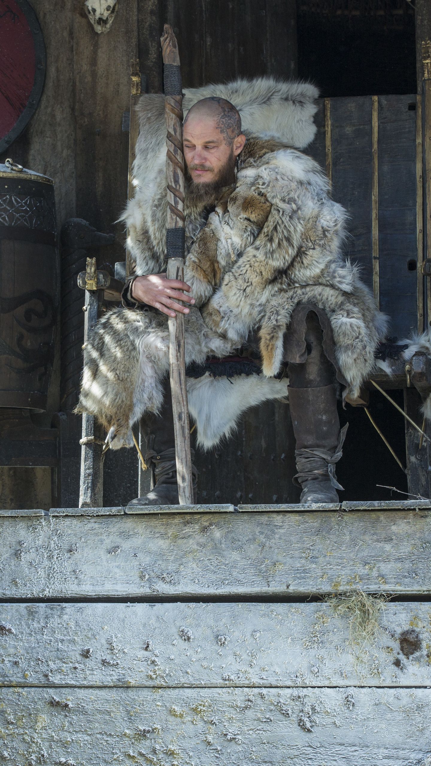 Tv Show Vikings Ragnar Lothbrok - Kris Holden Ried Vikings , HD Wallpaper & Backgrounds