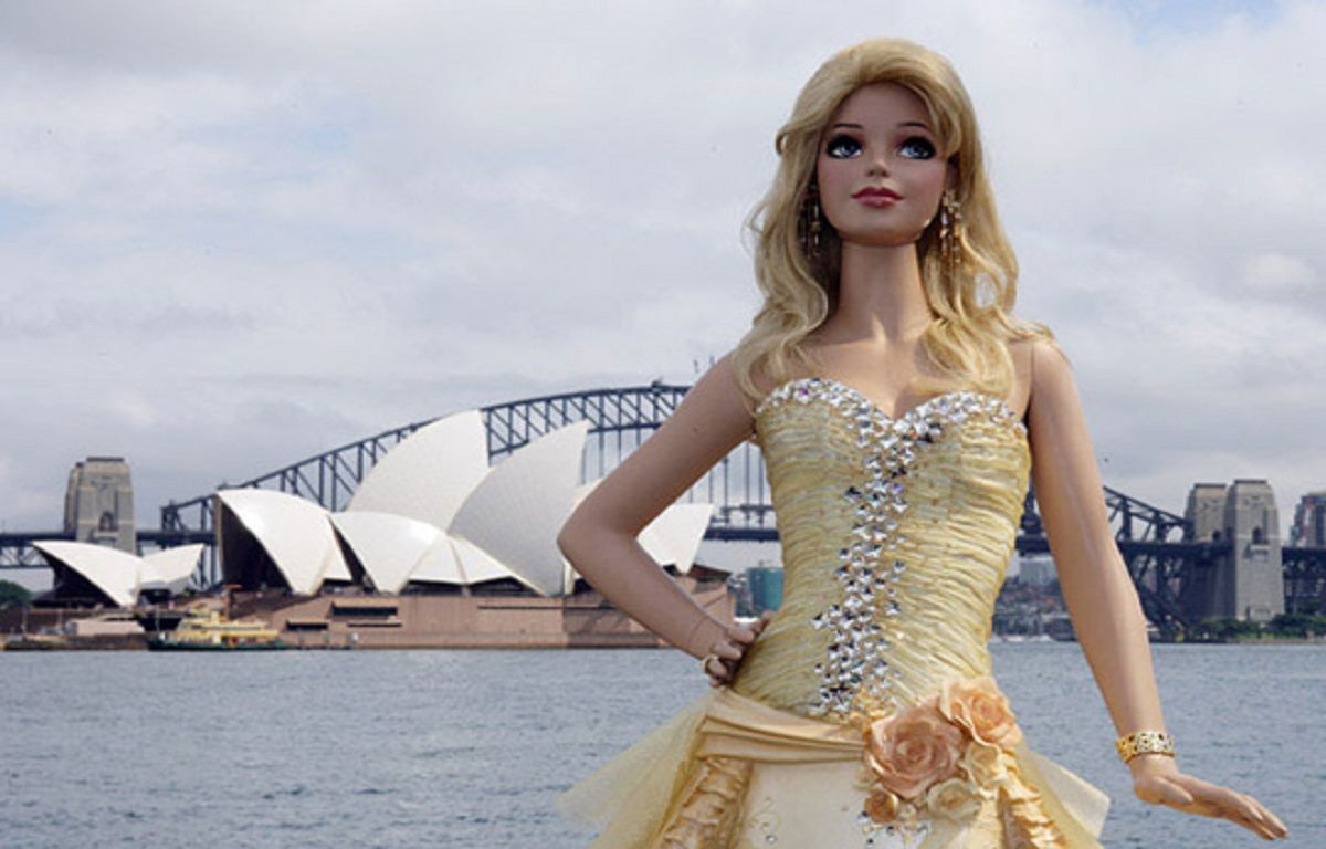 Yellow Dress Wallpaper Hd Free Sweet Barbie Doll - Sydney Opera House , HD Wallpaper & Backgrounds