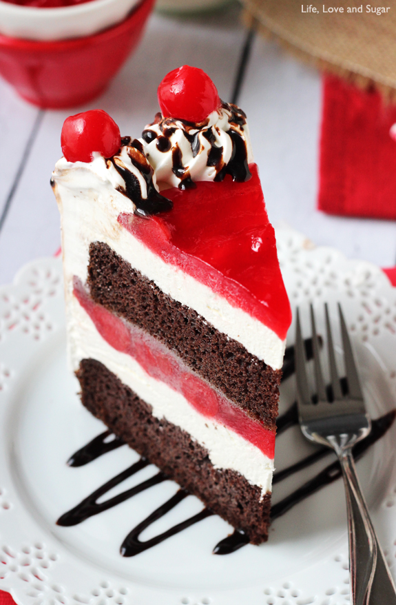 Chocolate Cake With Ice Cream Filling - Black Forest Ice Cake , HD Wallpaper & Backgrounds