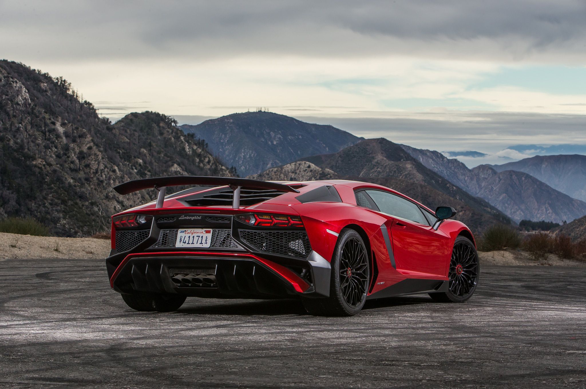 Lamborghini Aventador Sv Wallpapers Hd - Red Lamborghini Aventador , HD Wallpaper & Backgrounds