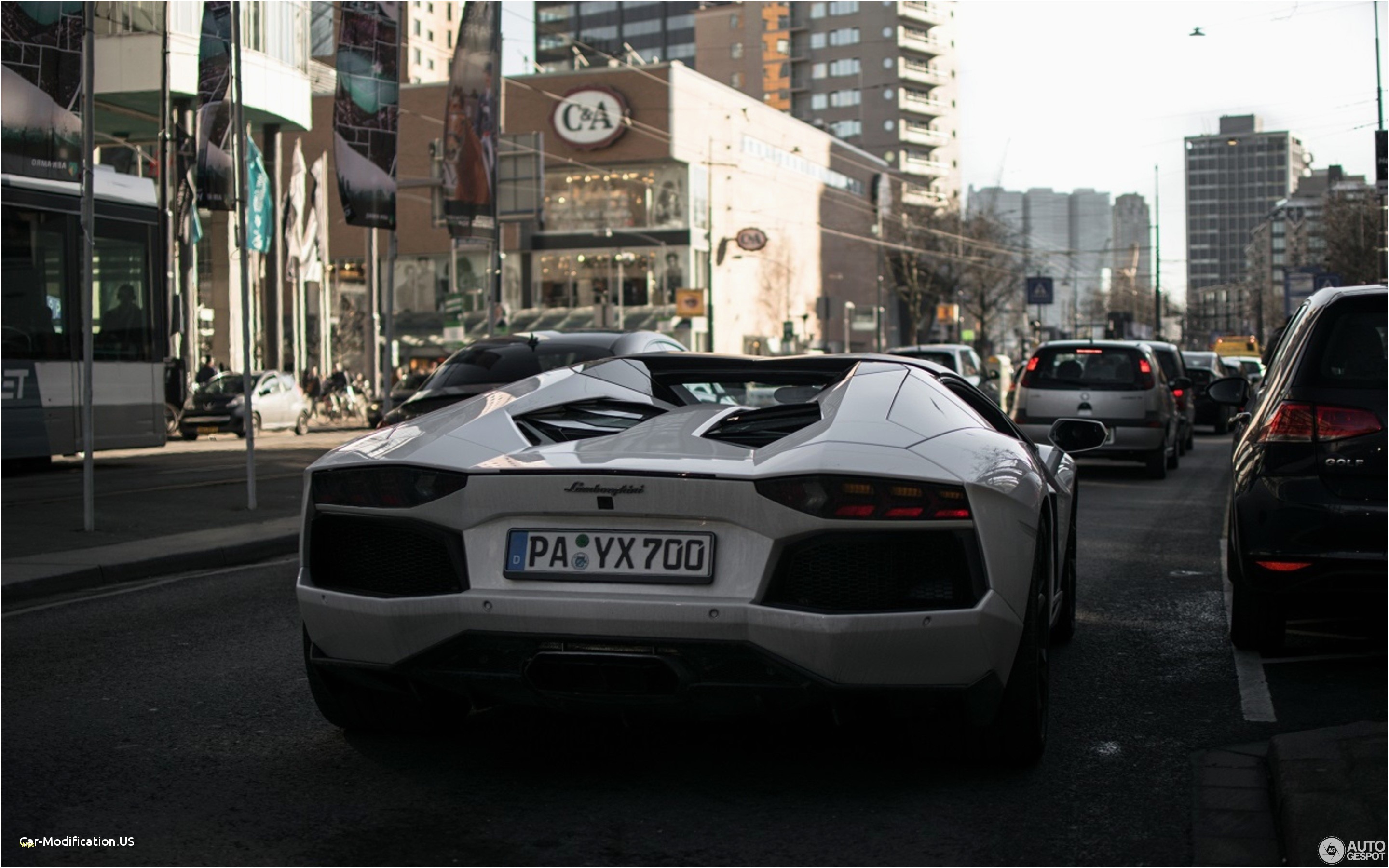 Lamborghini Iphone Wallpaper Best Of Picture Lamborghini - Autogespot Lamborghini Aventador Sv Roadster 2017 , HD Wallpaper & Backgrounds