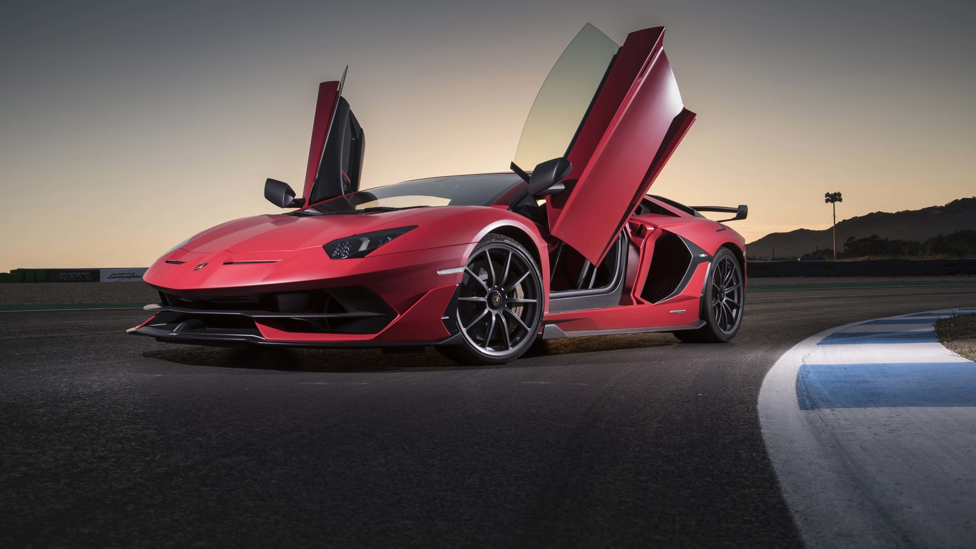 Lamborghini Aventardor Svj 5k G0 - Lamborghini Aventador Svj Doors , HD Wallpaper & Backgrounds