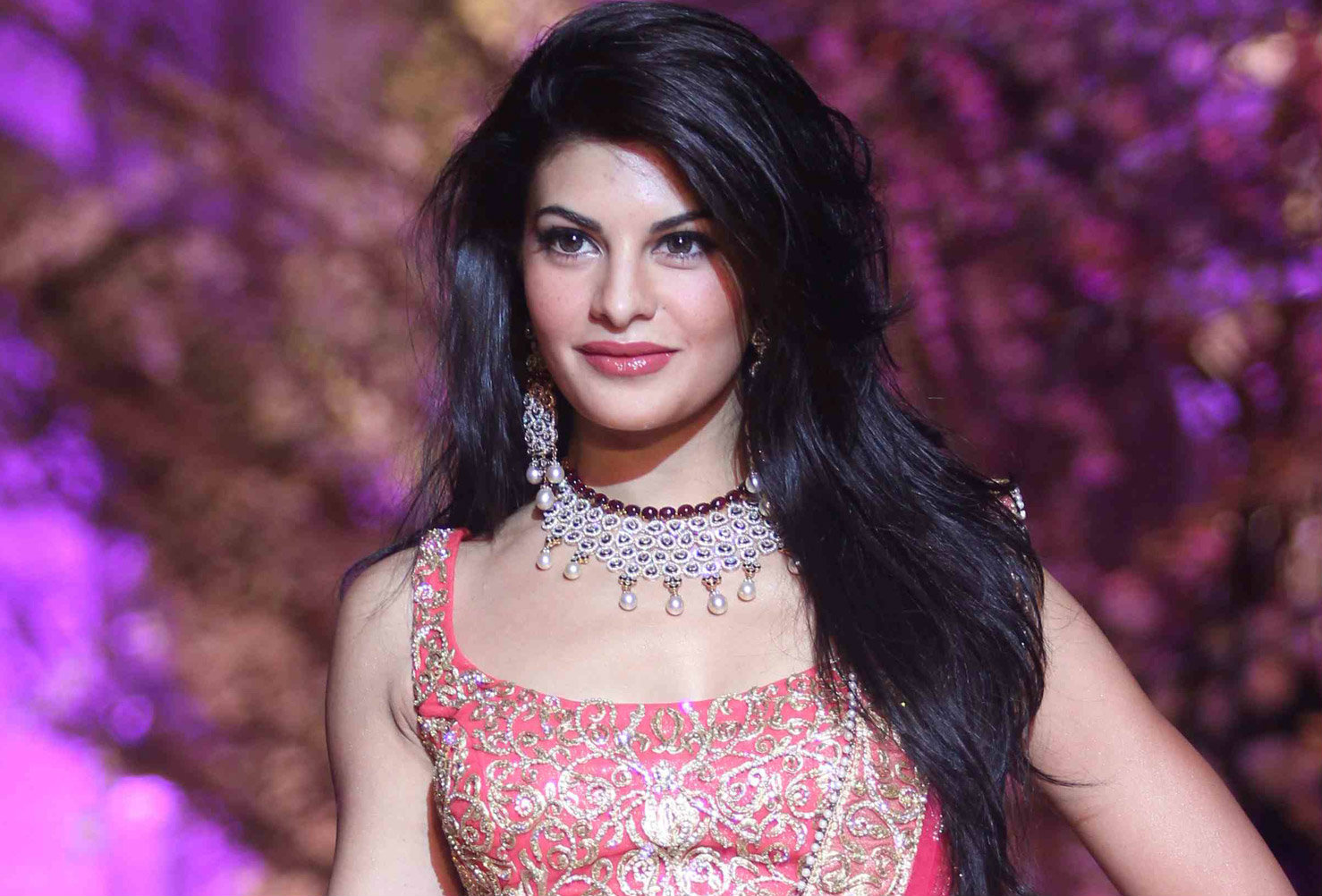 Jacqueline Fernandez Hd Wallpapers, Hd Image, Background - Housefull 3 Jacqueline Fernandez , HD Wallpaper & Backgrounds