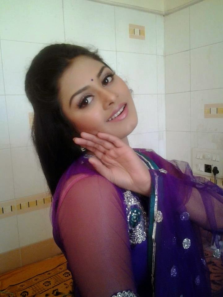 Bhojpuri Actress Hd Wallpaper - Bhojpuri Actress Tanu Shree Xxx , HD Wallpaper & Backgrounds