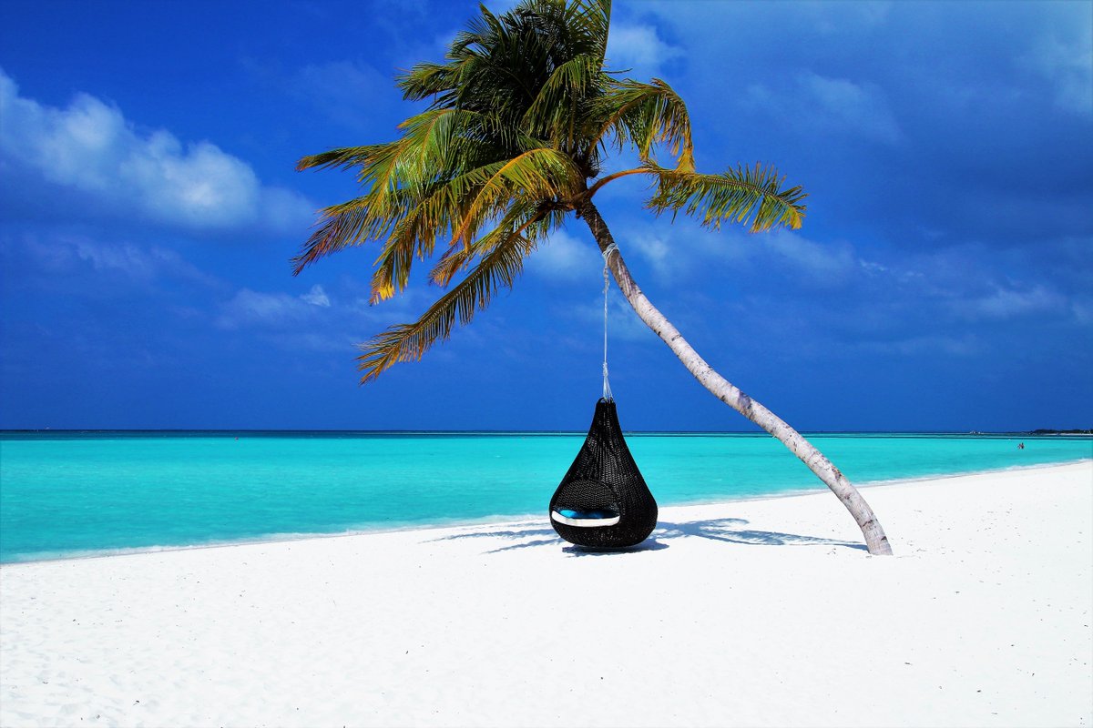 Download This Wallpaper In Your Resolution - Maldives Hd , HD Wallpaper & Backgrounds
