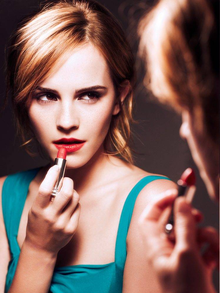 Emma Watson, Lipstick Hd Wallpaper Desktop Background - Girl , HD Wallpaper & Backgrounds