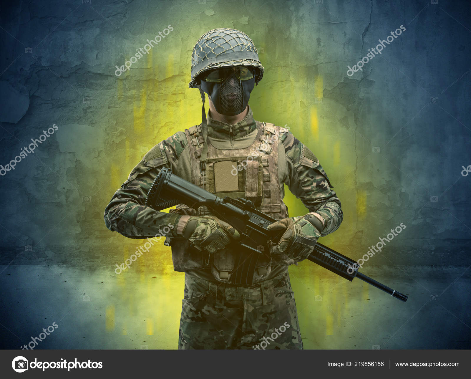 Tehlike Asker Ile Yıkık Duvar Kağıdı Stok Fotoğraf - Soldado Brasileiro Papel De Parede , HD Wallpaper & Backgrounds