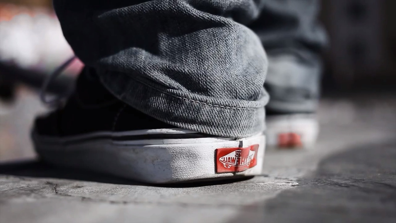 Vans Wallpaper Iphone - Walking Shoe , HD Wallpaper & Backgrounds