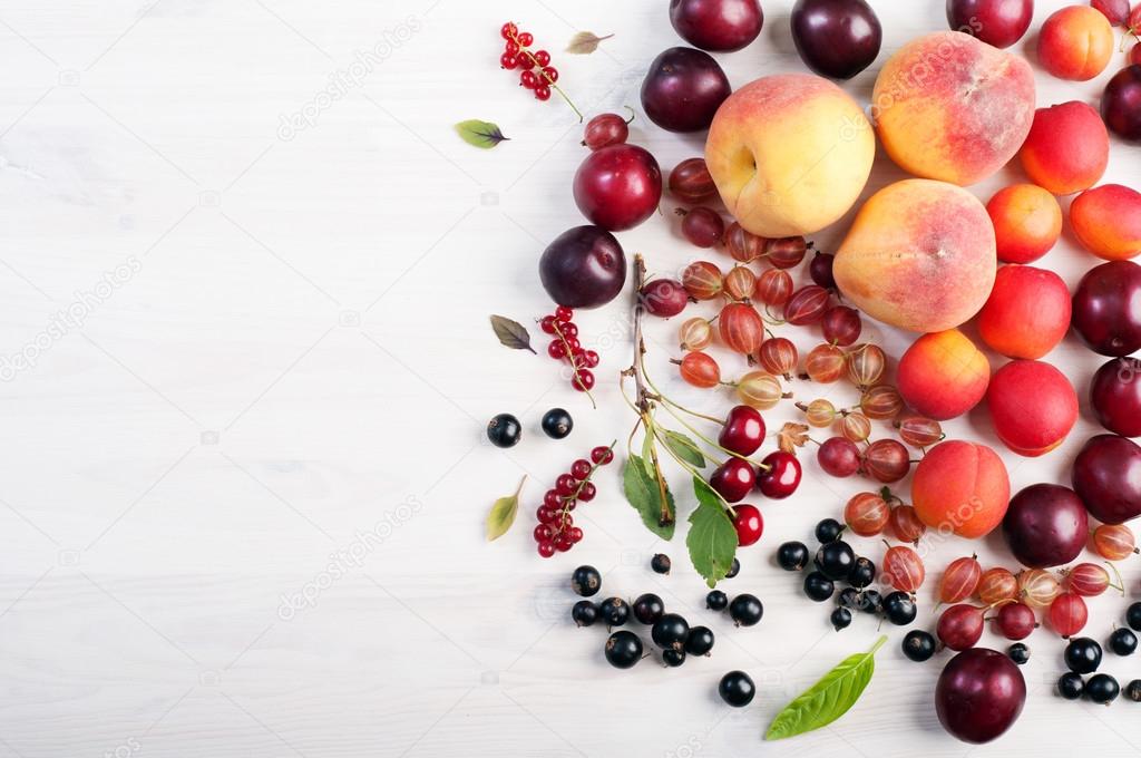 Summer Berry Background - Elderberry , HD Wallpaper & Backgrounds