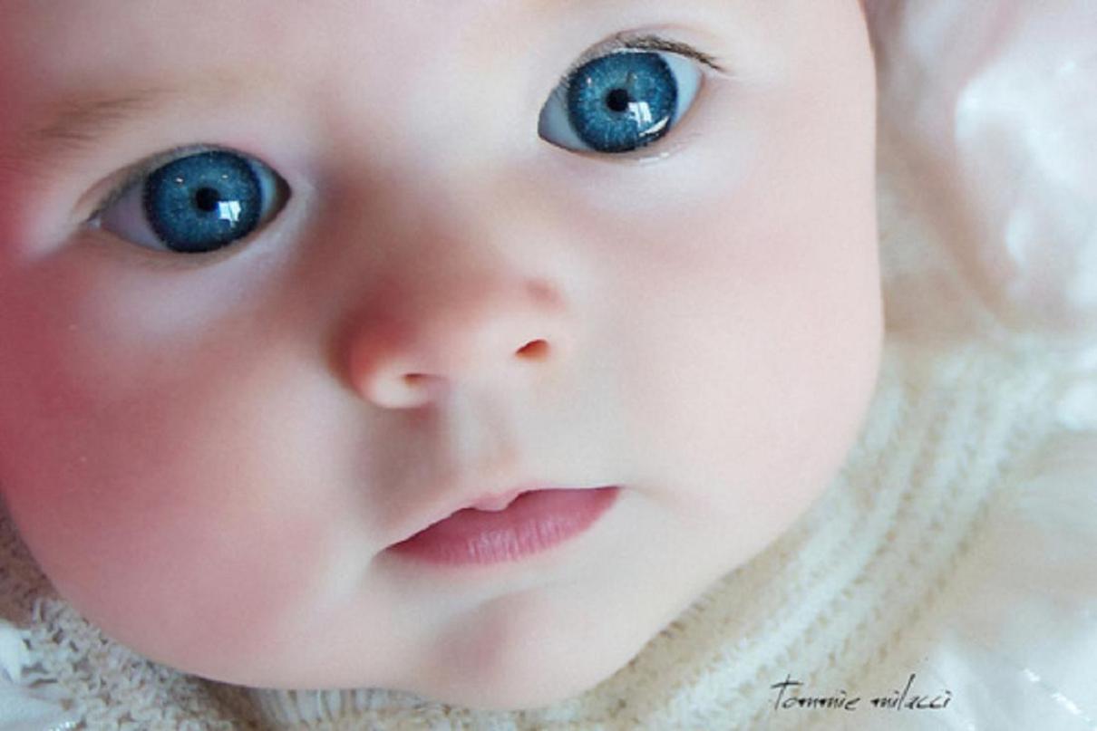 Sweet Baby Wallpaper - Sweet Baby Blue Eyes Boy Baby , HD Wallpaper & Backgrounds